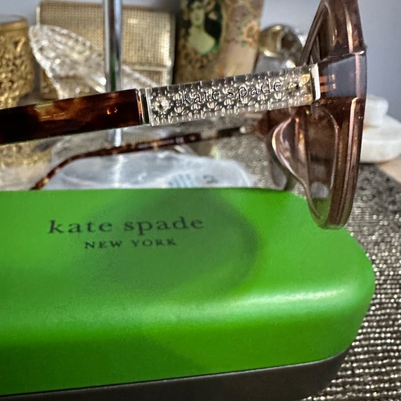 NWT kate spade 57mm sunglasses with case and cloth - Picture 8 of 9